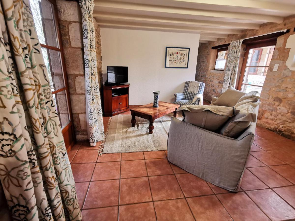 3 Self-Contained Gites With Pool And Games Room Saint-Georges-de-Noisné Exterior foto