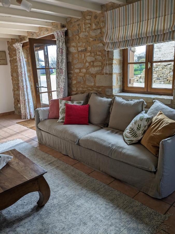 3 Self-Contained Gites With Pool And Games Room Saint-Georges-de-Noisné Exterior foto